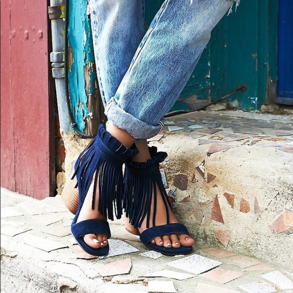 Free People matiko morgan fringe block heel
